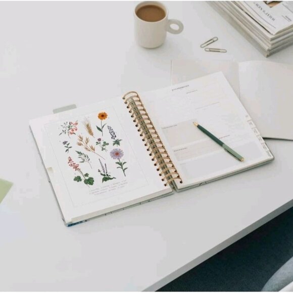 Kokonote Seasonal Flowers Planner 2024- Dec 2025 | 8.3 x 9.8 inches | - Picture 2 of 7